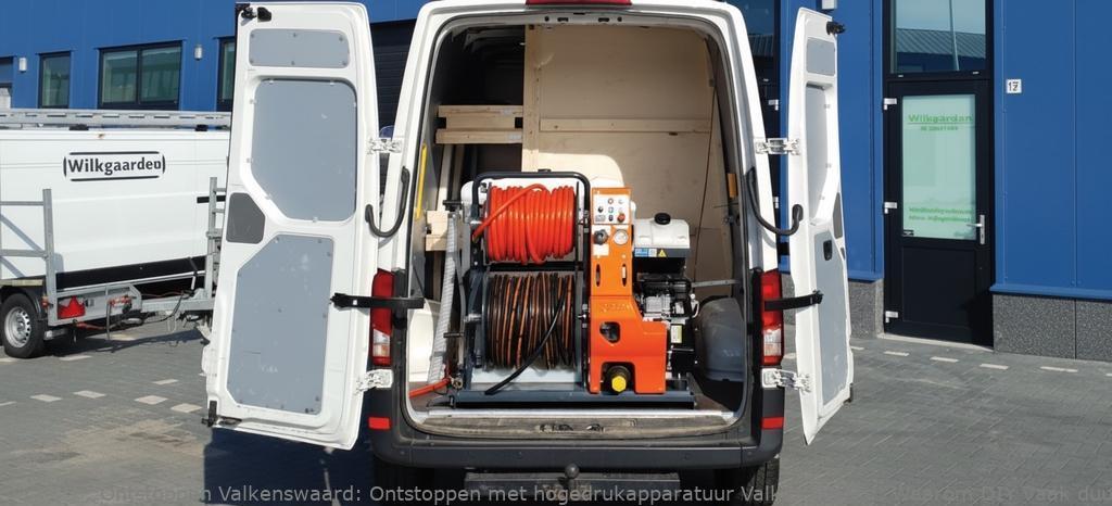 Ontstoppen met hogedrukapparatuur Valkenswaard: Waarom DIY vaak duurder uitpakt